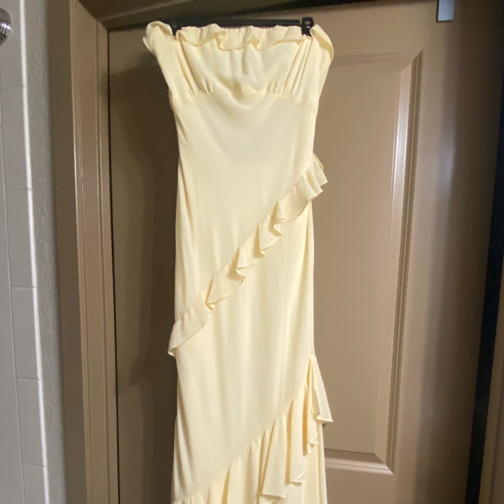 Sleeveless Yellow Ruffle Prom Dress